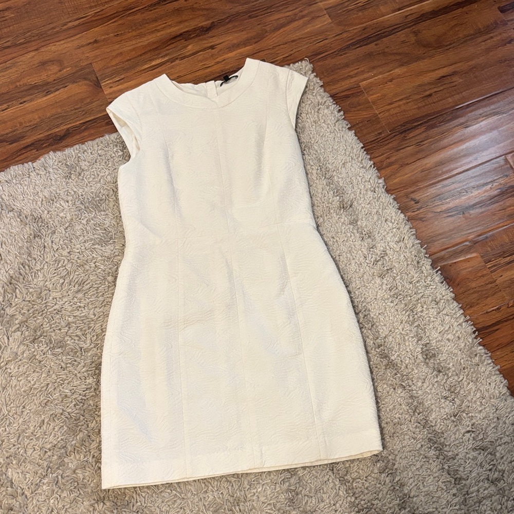 Theory Cream White Cap Sleeve Dress size 6